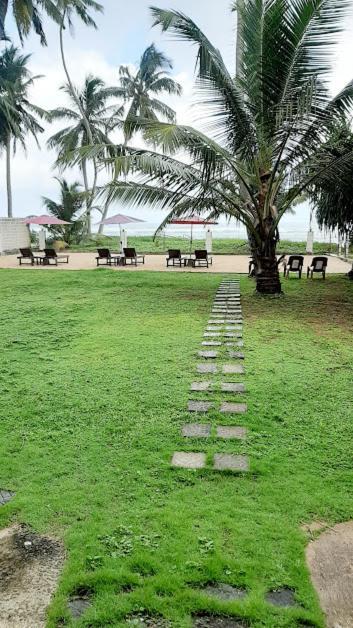 Akurala Beach Boutique Resort المظهر الخارجي الصورة
